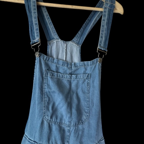 Flowy Chambray Pleated Wide Leg Oversized Racerback Overalls/Jumpsuit - Picture 4 of 9